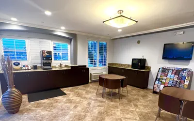 Photo 3 - Harbor Inn & Suites
