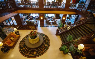 Photo 3 - Hotel Julien Dubuque