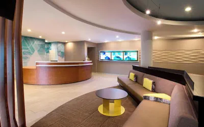 Photo 3 - Springhill Suites Marriott Airport