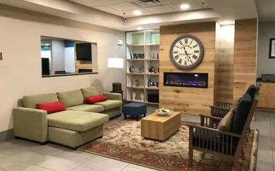 Photo 4 - Country Inn & Suites by Radisson, Emporia, VA