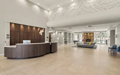 Photo 2 - Holiday Inn Baton Rouge College Drive I-10 by IHG