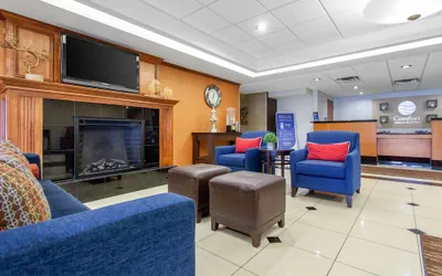 Photo 3 - Comfort Inn & Suites Norman near University