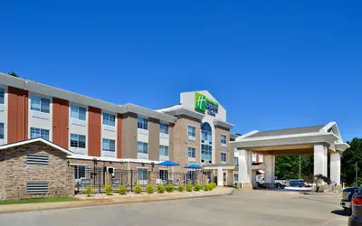 Holiday Inn Express & Suites Carthage by IHG