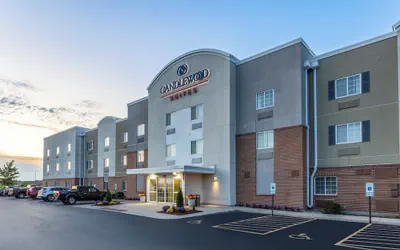 Photo 2 - Candlewood Suites Aurora-Naperville by IHG