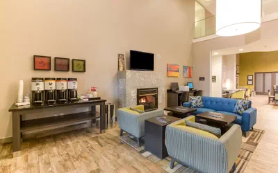 Photo 5 - Hampton Inn White House