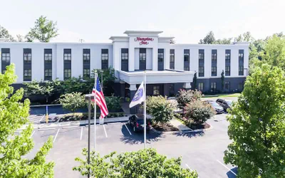 Photo 2 - Hampton Inn White House
