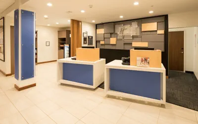 Photo 3 - Holiday Inn Express Hotel & Suites Bay City by IHG