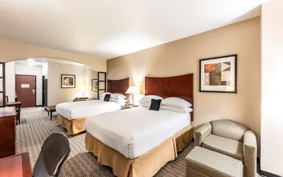 Photo 4 - Red Lion Inn & Suites Mineral Wells