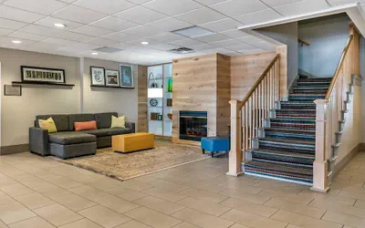 Photo 4 - Country Inn & Suites by Radisson, Rossford - Toledo South
