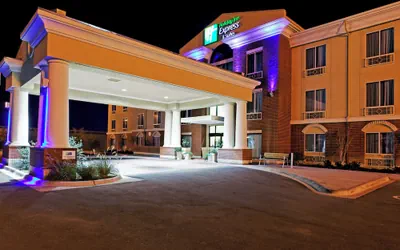 Photo 2 - Holiday Inn Express Hotel & Suites Ozona by IHG