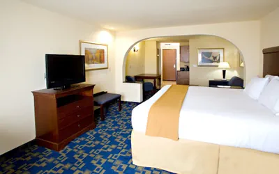 Photo 3 - Holiday Inn Express Jourdanton - Pleasanton by IHG