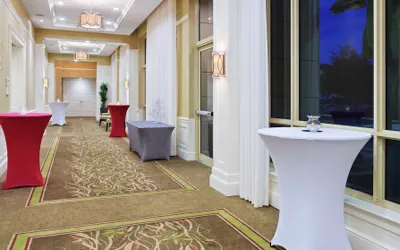 Photo 4 - Hilton Garden Inn Palm Beach Gardens