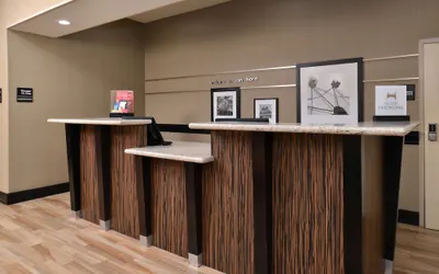 Photo 2 - Hampton Inn Van Horn