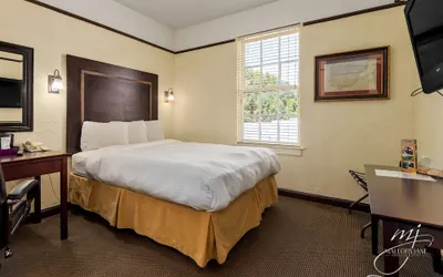 Photo 5 - Hotel Seville