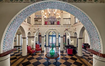 Photo 4 - Hotel Seville