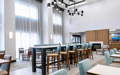 Photo 3 - Hampton Inn & Suites Chicago/St. Charles