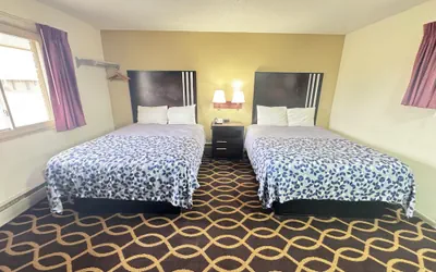Photo 5 - Euclid Motel