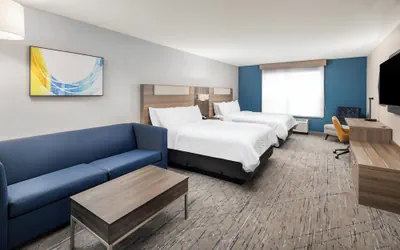 Photo 4 - Holiday Inn Express & Suites Green Bay East by IHG