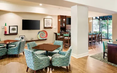 Photo 4 - Hampton Inn & Suites Little Rock-Downtown