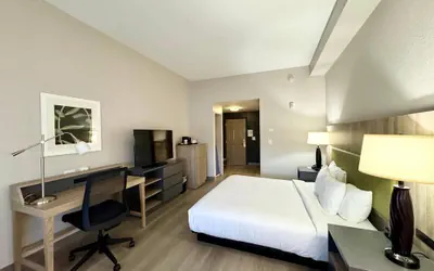 Photo 4 - Country Inn & Suites by Radisson, Port Charlotte, FL