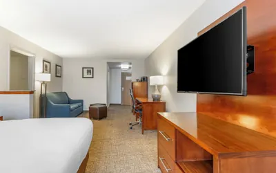 Photo 4 - Comfort Suites Longmont