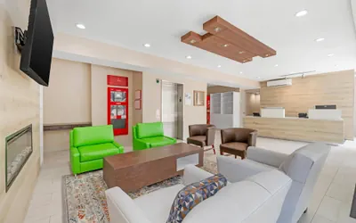 Photo 3 - Country Inn & Suites by Radisson, Staten Island