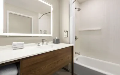Photo 3 - Staybridge Suites Williamsville Buffalo by IHG