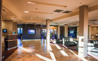 Photo 4 - Courtyard by Marriott Norman