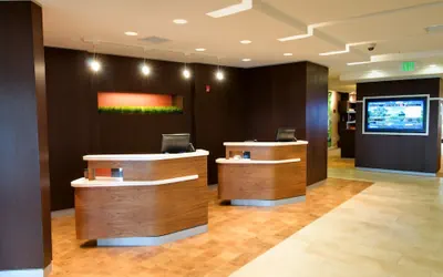 Photo 3 - Courtyard Marriott Waldorf