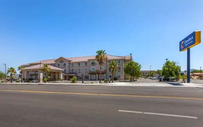 Comfort Inn & Suites Yuma I-8