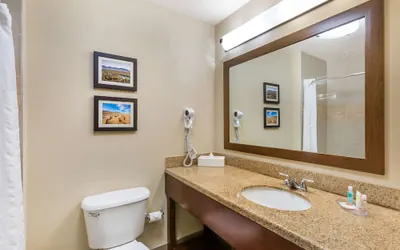 Photo 4 - Comfort Inn & Suites Yuma I-8