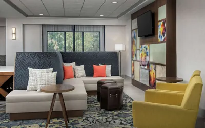 Photo 3 - Hampton Inn Duncan