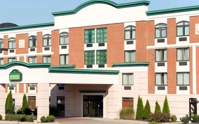 Photo 2 - Wingate by Wyndham Dayton - Fairborn
