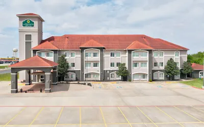 La Quinta Inn & Suites by Wyndham Fairfield TX
