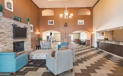 Photo 4 - La Quinta Inn & Suites by Wyndham Glen Rose