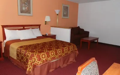 Photo 4 - American Inn & Suites