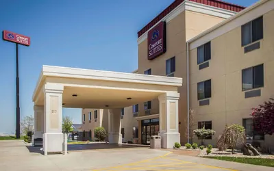 Photo 2 - Comfort Suites Bloomington I-55 and I-74