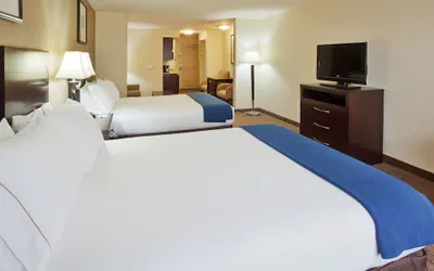 Photo 4 - Holiday Inn Express Hotel & Suites Merced by IHG