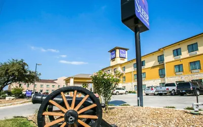 Photo 2 - Sleep Inn & Suites Gonzales near Palmetto State Park