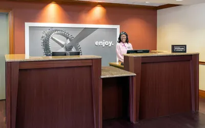 Photo 4 - Hampton Inn Springfield South Enfield