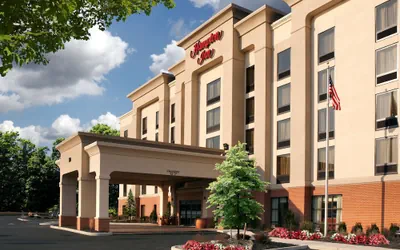 Photo 2 - Hampton Inn Springfield South Enfield