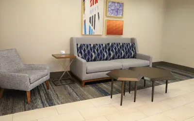 Photo 3 - Holiday Inn Express Hotel & Suites Vancouver Mall by IHG