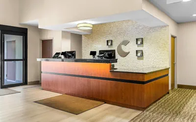 Photo 4 - Comfort Suites Grayslake near Libertyville North