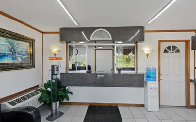 Photo 5 - Econo Lodge Clemson - University Area
