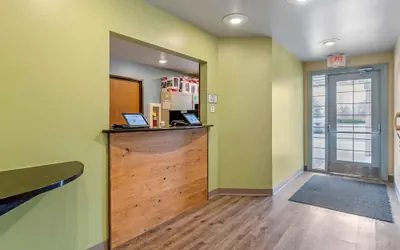 Photo 3 - Extended Stay America Select Suites - Indianapolis - Greenwood