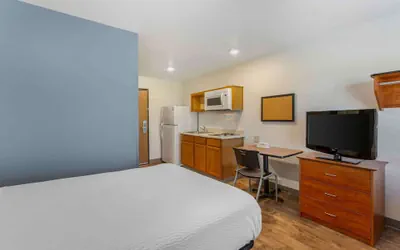 Photo 5 - Extended Stay America Select Suites - Akron - South