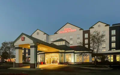 Photo 2 - Hilton Garden Inn Indianapolis Airport