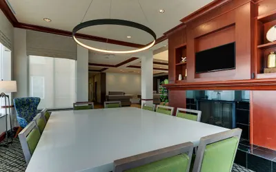 Photo 3 - Hilton Garden Inn Indianapolis Airport