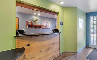 Photo 3 - Extended Stay America Select Suites - Fayetteville - West