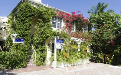 Photo 2 - The Caribbean Court Boutique Hotel